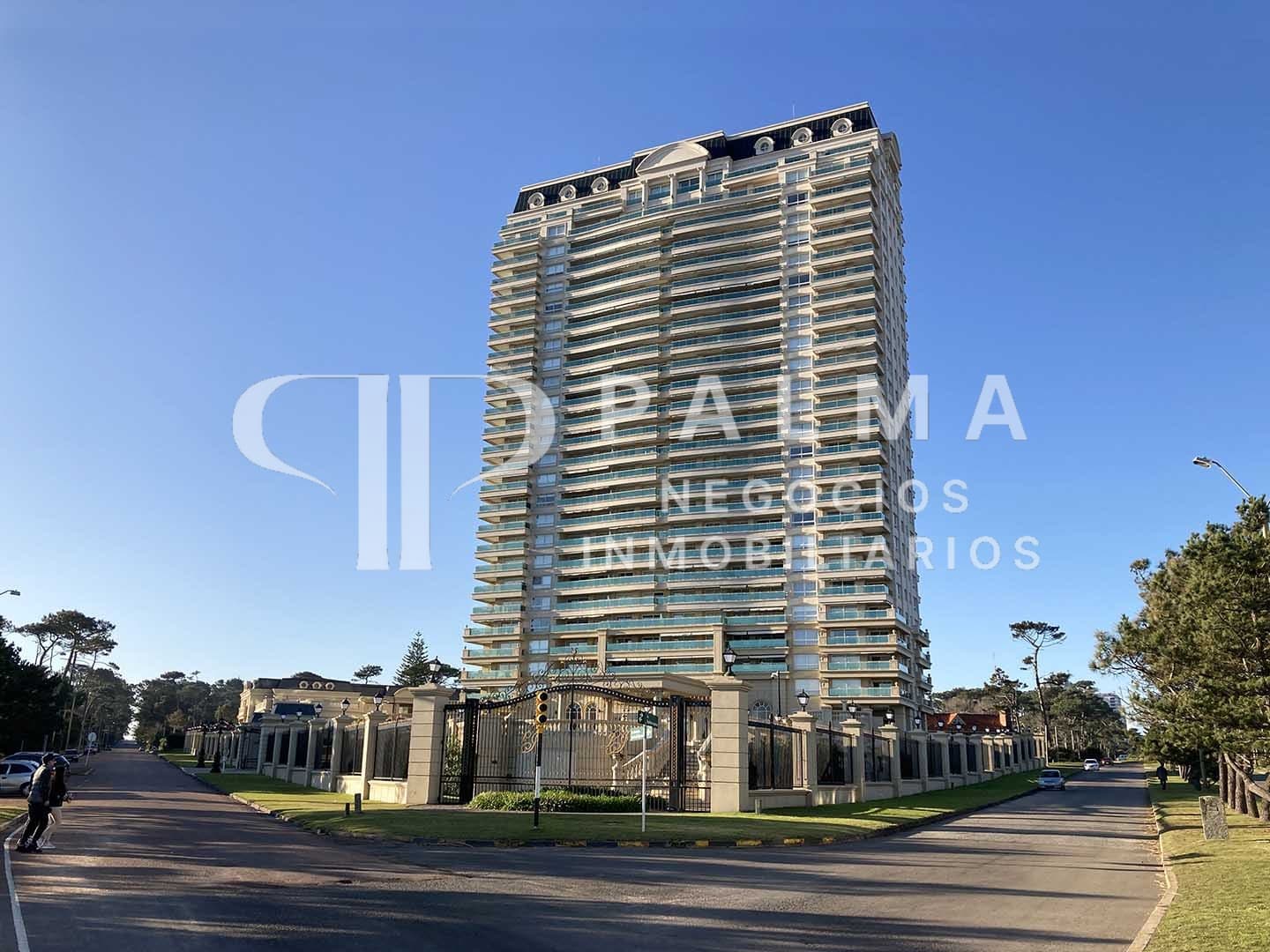 Le Jardin Residences